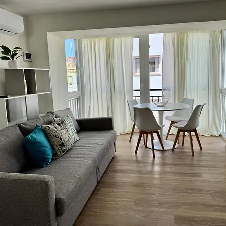 Beach Apartment Fuengirola Апартаменты
